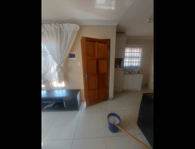 2 BEDROOM FREEHOLD FOR SALE IN SOSHANGUVE EAST EXT 5